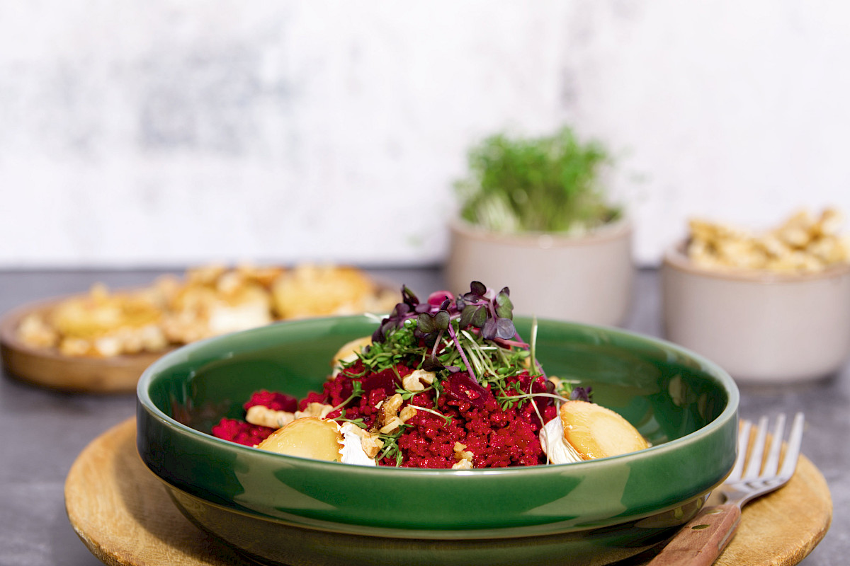 Leckere Couscous Salat mit Roter Bete
