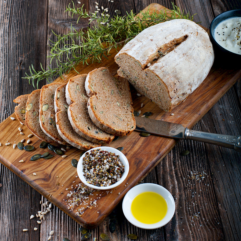 Brot mit Saaten