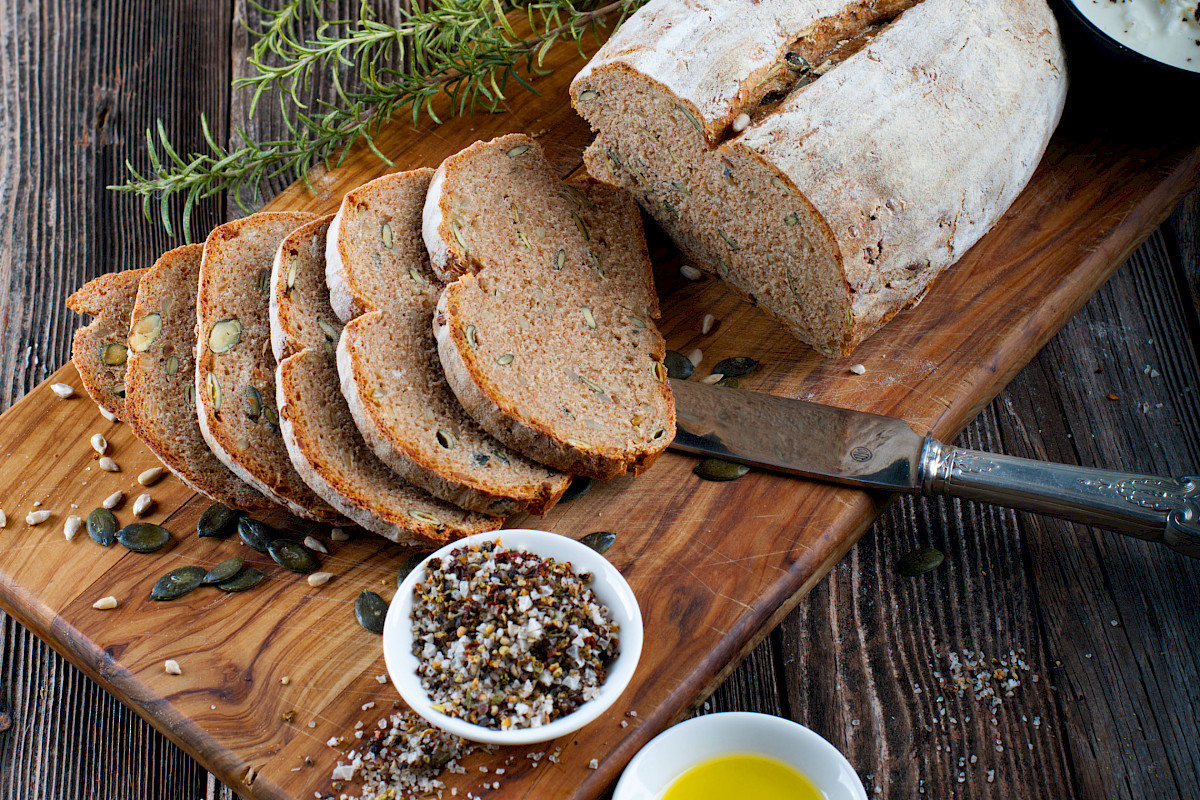 Brot mit Saaten