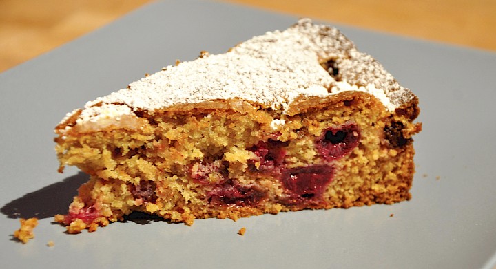 Einkornkuchen mit Kirschen