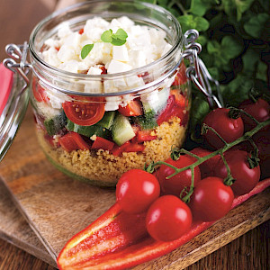Mediterraner Couscous-Salat