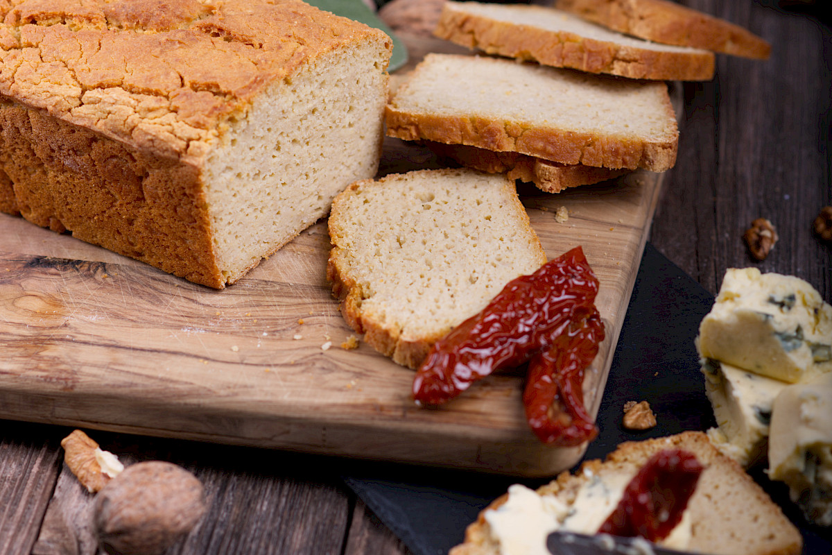Glutenfreies Flockenbrot mit Haferflocken