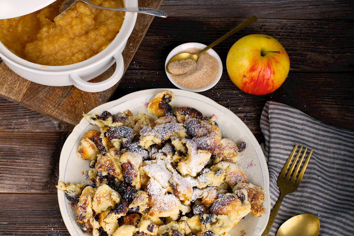Kaiserschmarrn mit Apfelmus