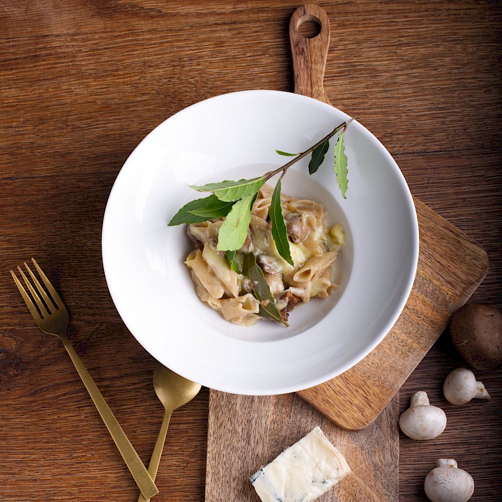 One-Pot-Pasta mit Penne und Pilzen