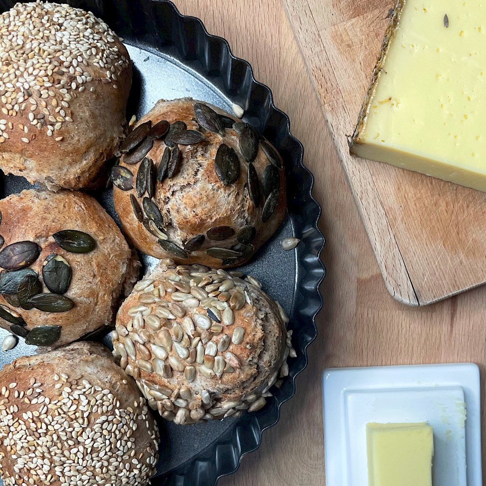 Brötchen aus Rotkornmehl