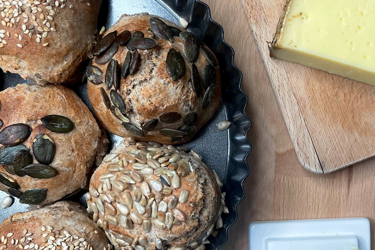 Brötchen aus Rotkornmehl