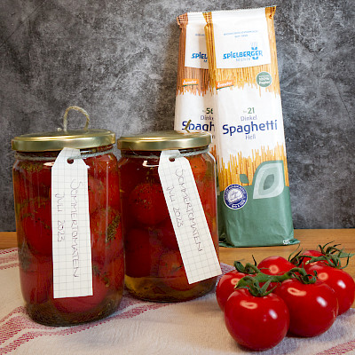 Frisch eingekochte Tomaten
