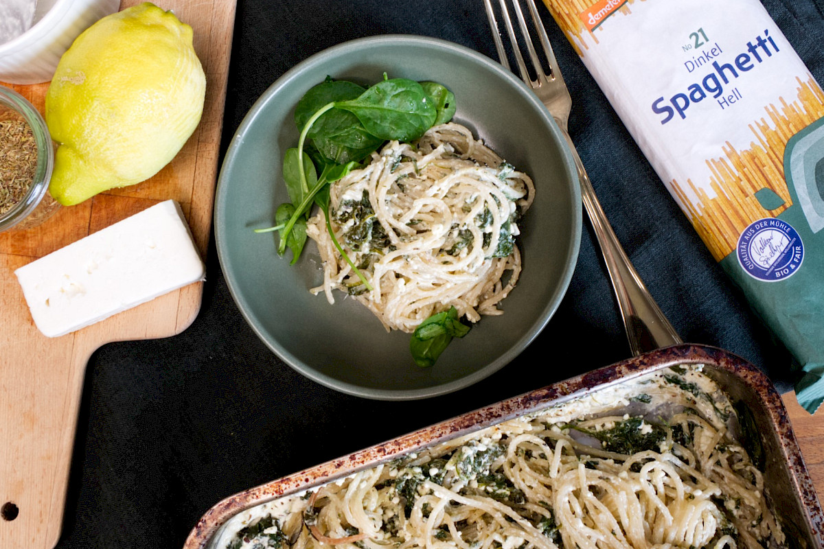 Tiktok Pasta Spinat Feta mit Dinkelnudeln