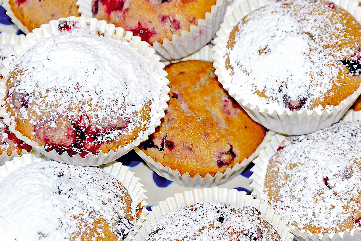 Glutenfreie Muffins mit Beeren